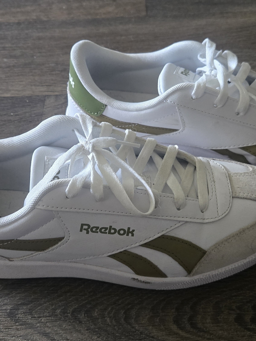 Reebok Mens White and Olive Accent Sneakers